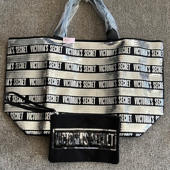 Victoria’s Secret Tote with Wristlet - Picture 1 of 4